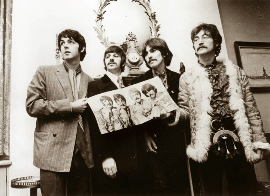 The Beatles - A Day in The Life: June 5, 1967