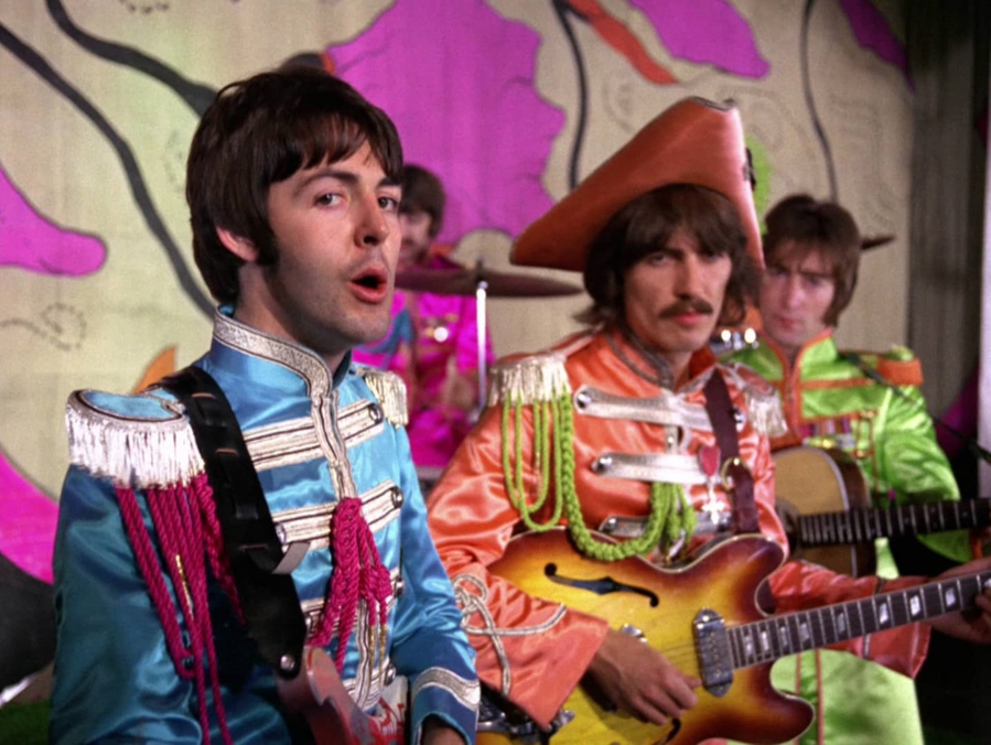 The Beatles - A Day in The Life: December 4, 1967