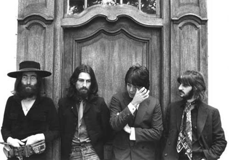 The Beatles - A Day in The Life: January 1, 1969
